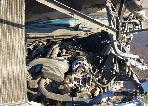 2010 Chevrolet Suburban 1500 Lt1 from USA, damaged, VIN 1GNUKJE34AR126791